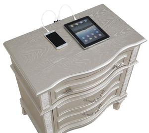 Evangeline 3-drawer Nightstand - Silver Oak