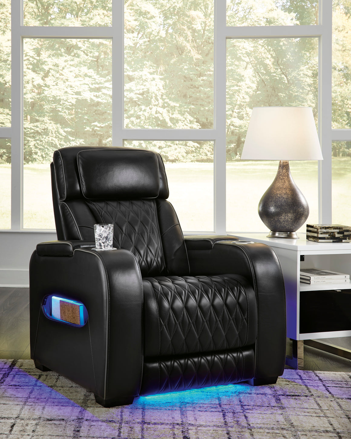 Boyington PWR Recliner/ADJ Headrest - Black